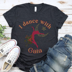I Dance With Gaia T-Shirt (Magenta)